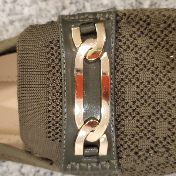 C Comfort Est 1946 Olive Green Loafers Women's Size 10 - Picture 9 of 11